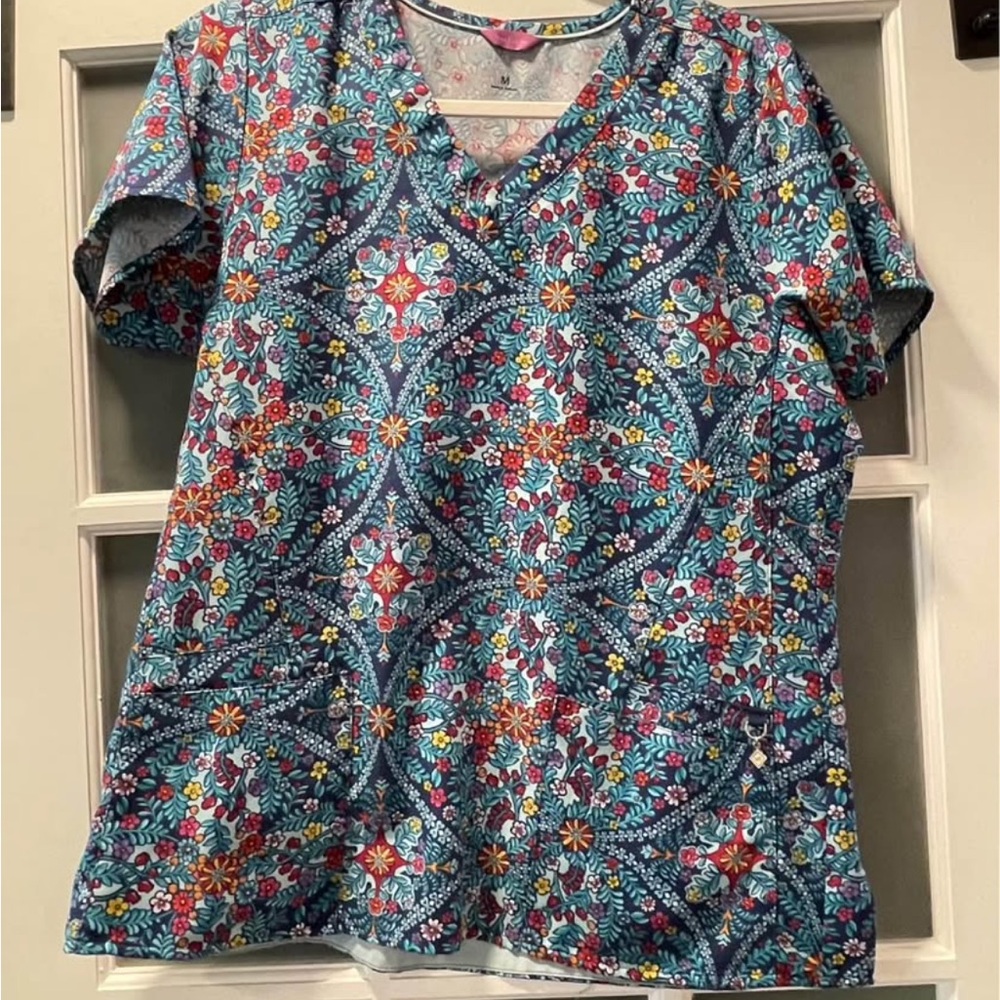 Vera Bradley Blue and Pink Floral Top